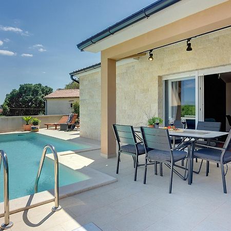 Vila Una With Private Pool Near Rovinj - Open 2022 Ровинско село Екстериор снимка