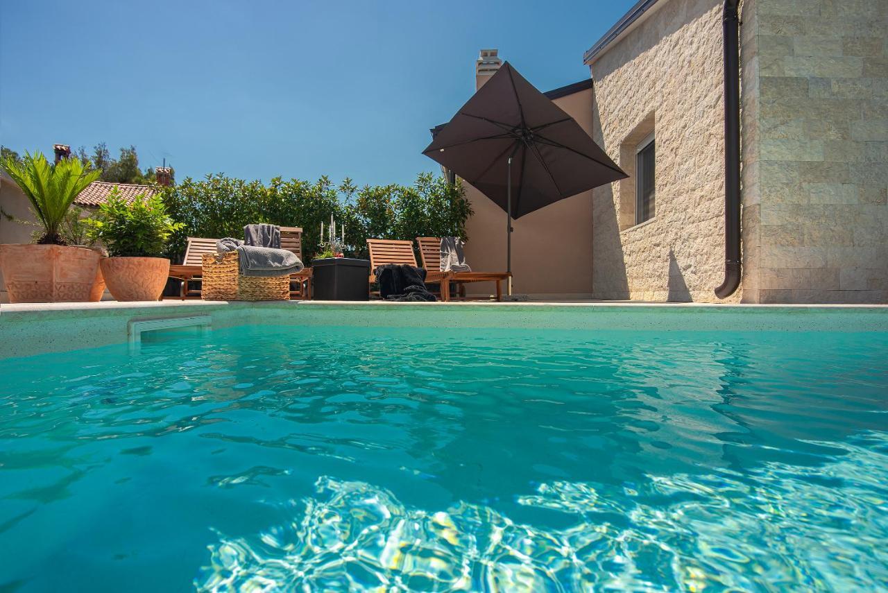 Vila Una With Private Pool Near Rovinj - Open 2022 Ровинско село Екстериор снимка